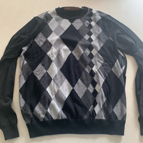 Perry Ellis - Size Medium. Lightweight Argyle Sweater - Picture 1 of 4